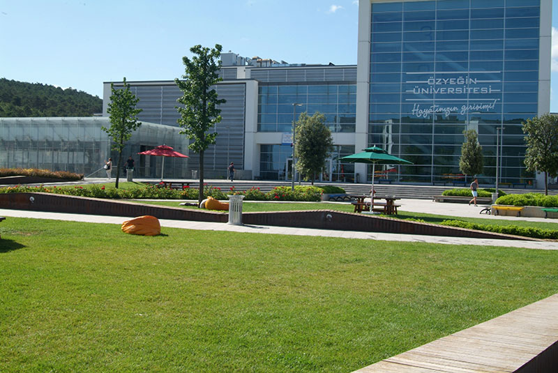 Özyeğin Üniversitesi 12